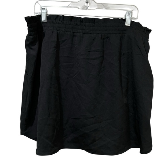 DR2 Women’s XL Black Skort Skirt with Attatched Shorts NWT G2 - Picture 2 of 4